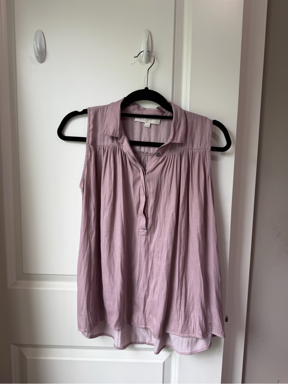 LOFT Mauve Sleeveless Button-Front Cotton Top